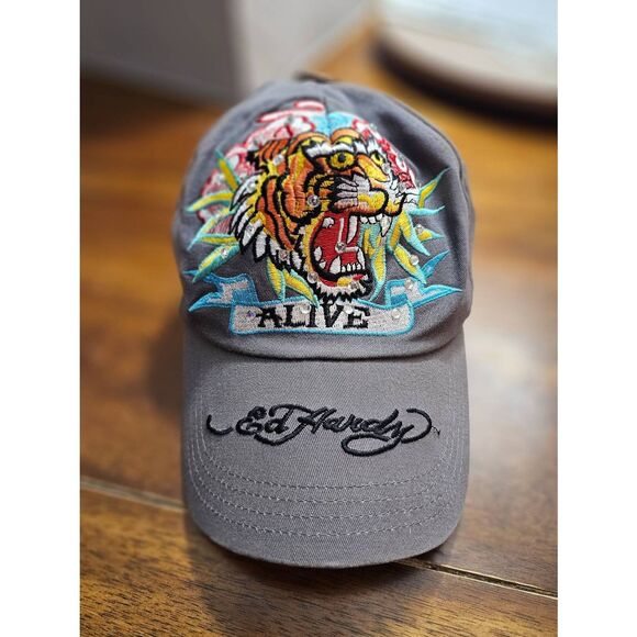 Ed Hardy ALIVE Hat Authentic Vintage Rhinestones EUC - Picture 1 of 5